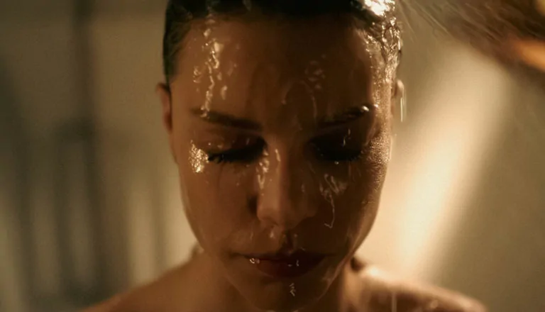 Момент из 4 серии 1 сезона