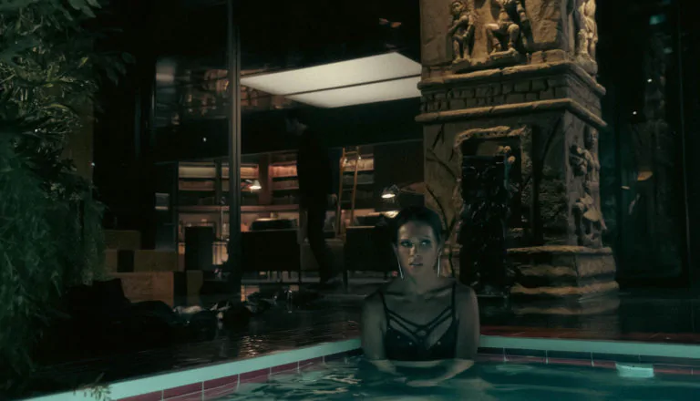 Момент из 7 серии 1 сезона