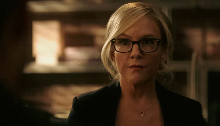 Момент из 15 серии 2 сезона