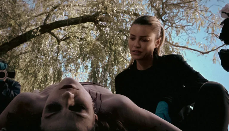 Момент из 6 серии 2 сезона