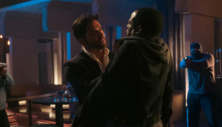 Момент из 1 серии 4 сезона